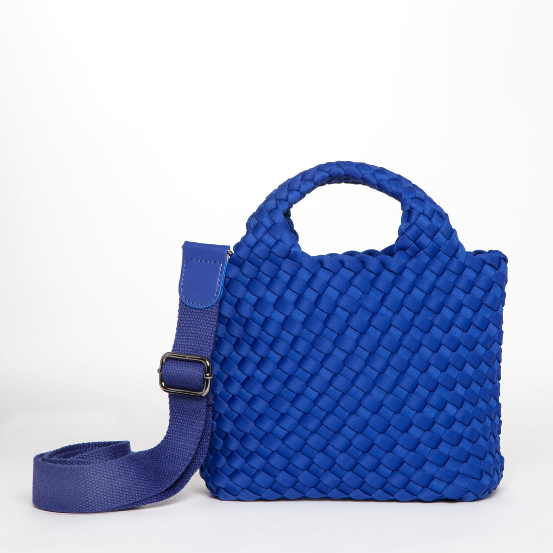 Andreina Bags Electric Neon Blue Lupe Crossbody Bag. Perfect to carry essentials. And great for wearing across your body and go. The back to go! So convenient and stylish. Designed in Australia. Blue Neon Crossbody bag.